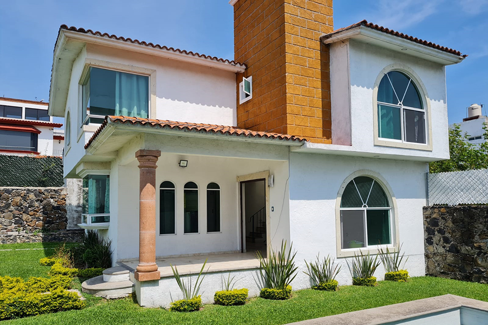 Bonita casa en venta Real de Oaxtepec, Morelos | Lawyers and Construction  Inmuebles